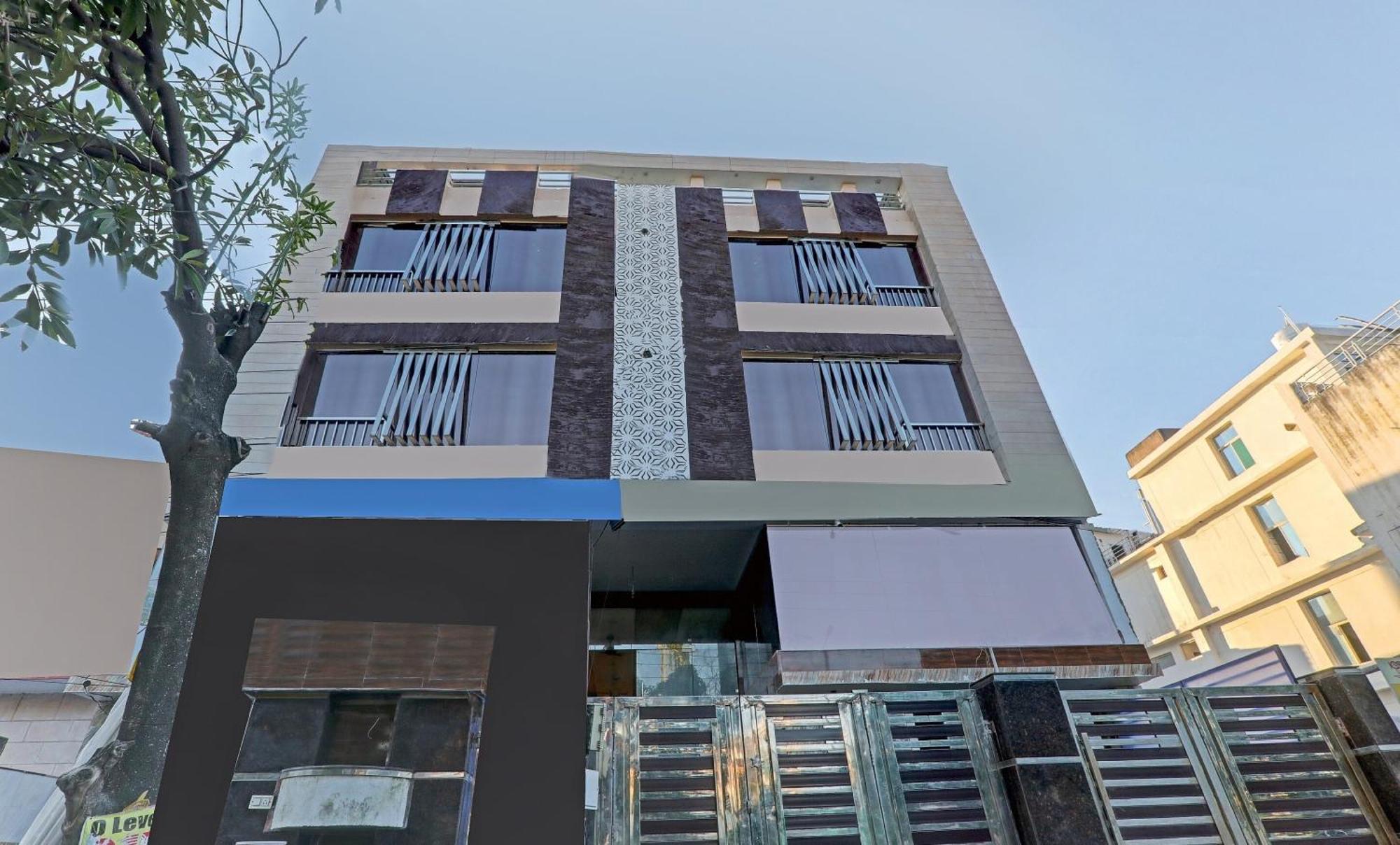 Super Townhouse Riddhi Residency Hotell Lucknow Eksteriør bilde