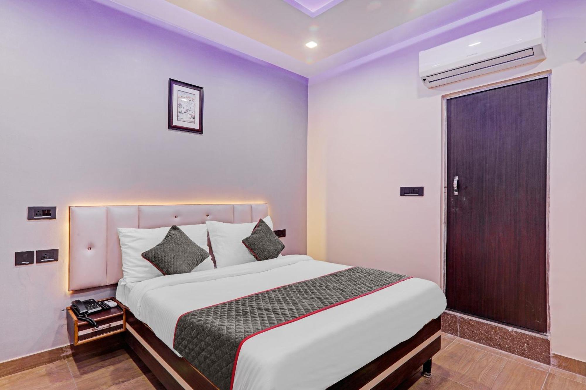 Super Townhouse Riddhi Residency Hotell Lucknow Eksteriør bilde