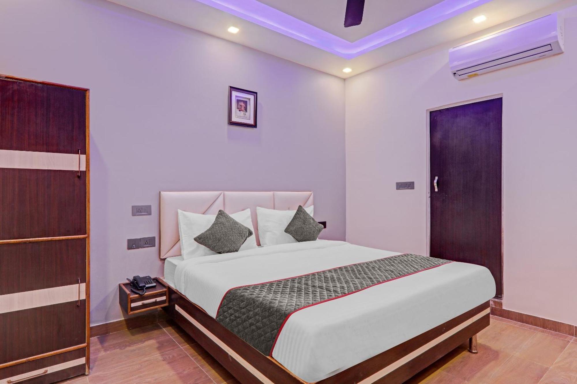 Super Townhouse Riddhi Residency Hotell Lucknow Eksteriør bilde
