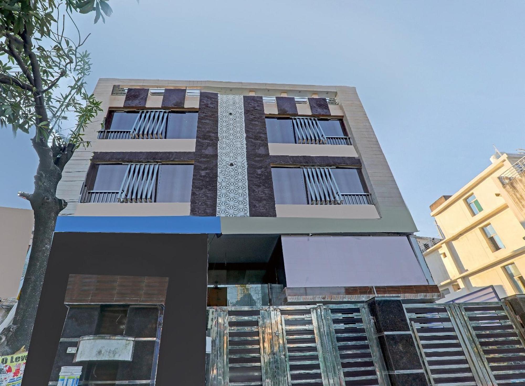 Super Townhouse Riddhi Residency Hotell Lucknow Eksteriør bilde