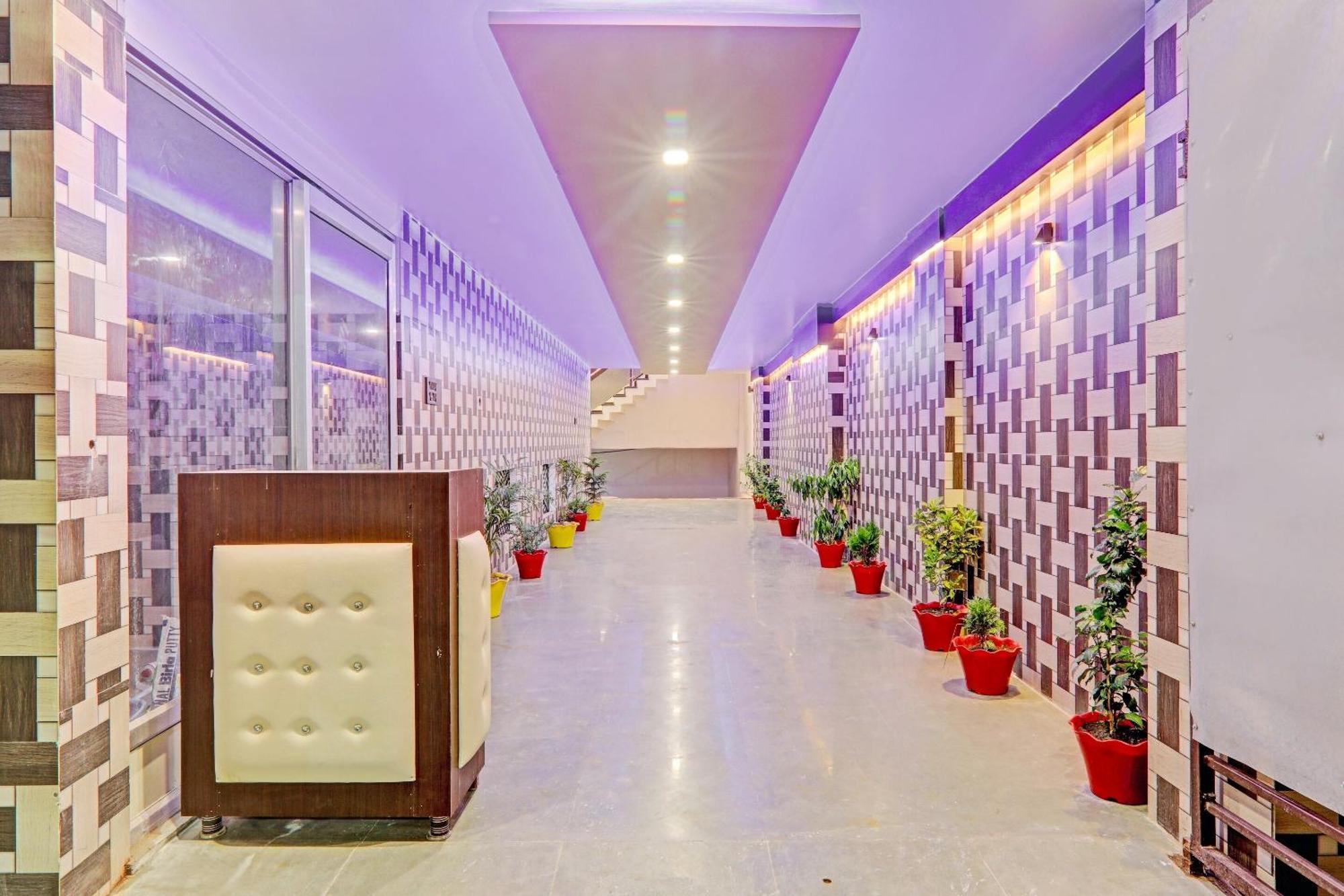 Super Townhouse Riddhi Residency Hotell Lucknow Eksteriør bilde