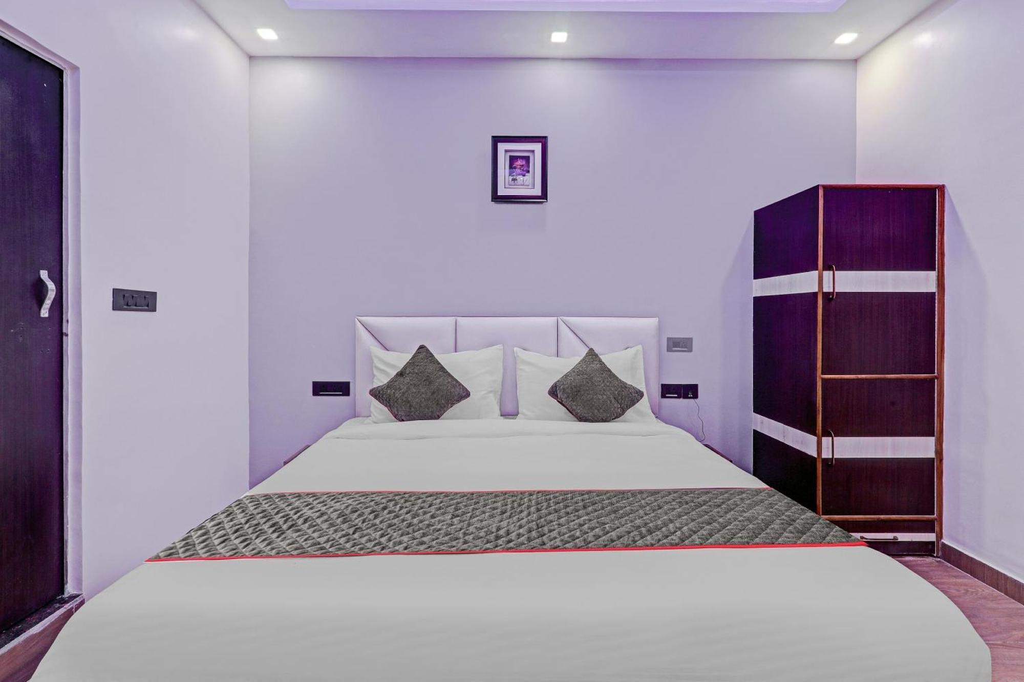 Super Townhouse Riddhi Residency Hotell Lucknow Eksteriør bilde